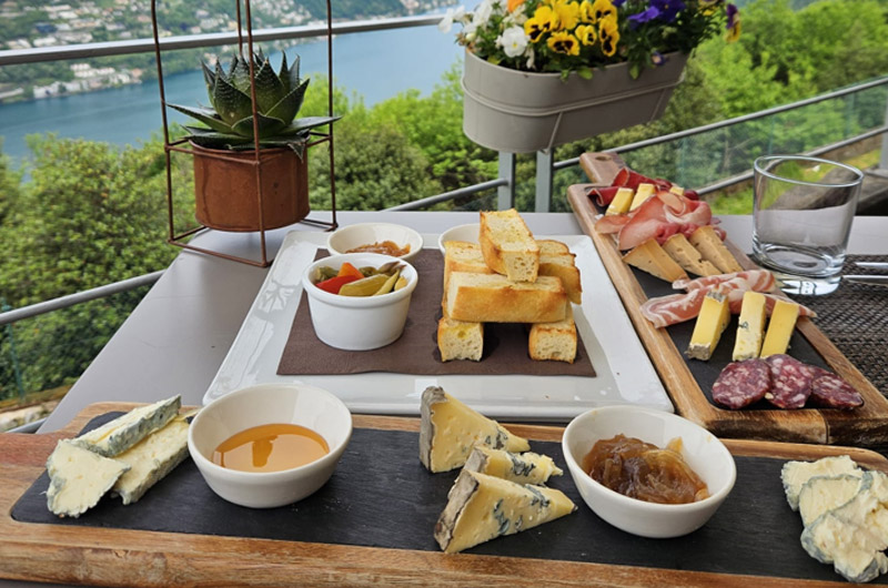 Up & Aperitivo